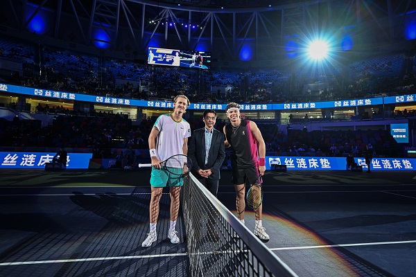 也引发了业 也引发了业