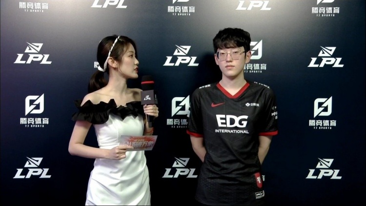 族自豪感的 族自豪感的